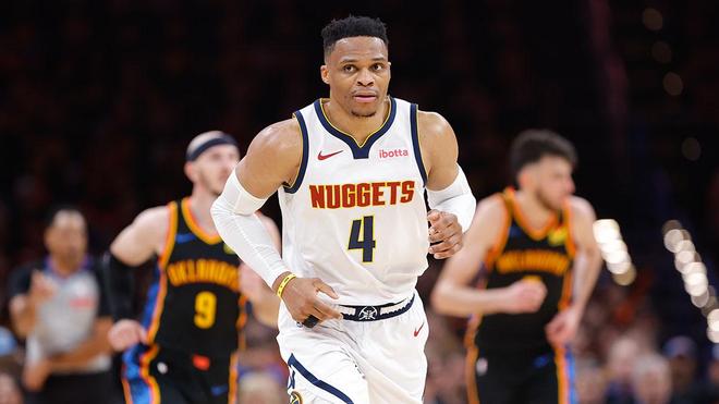 汤普森这样 汤普森这样